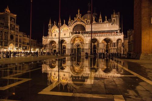 More information about "St Mark's Square at Night"