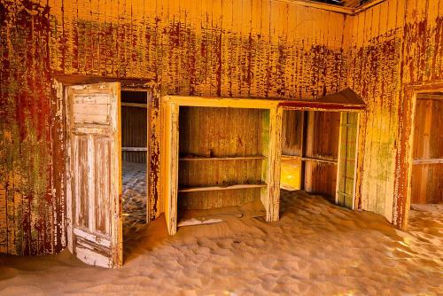 More information about "Kolmanskop"